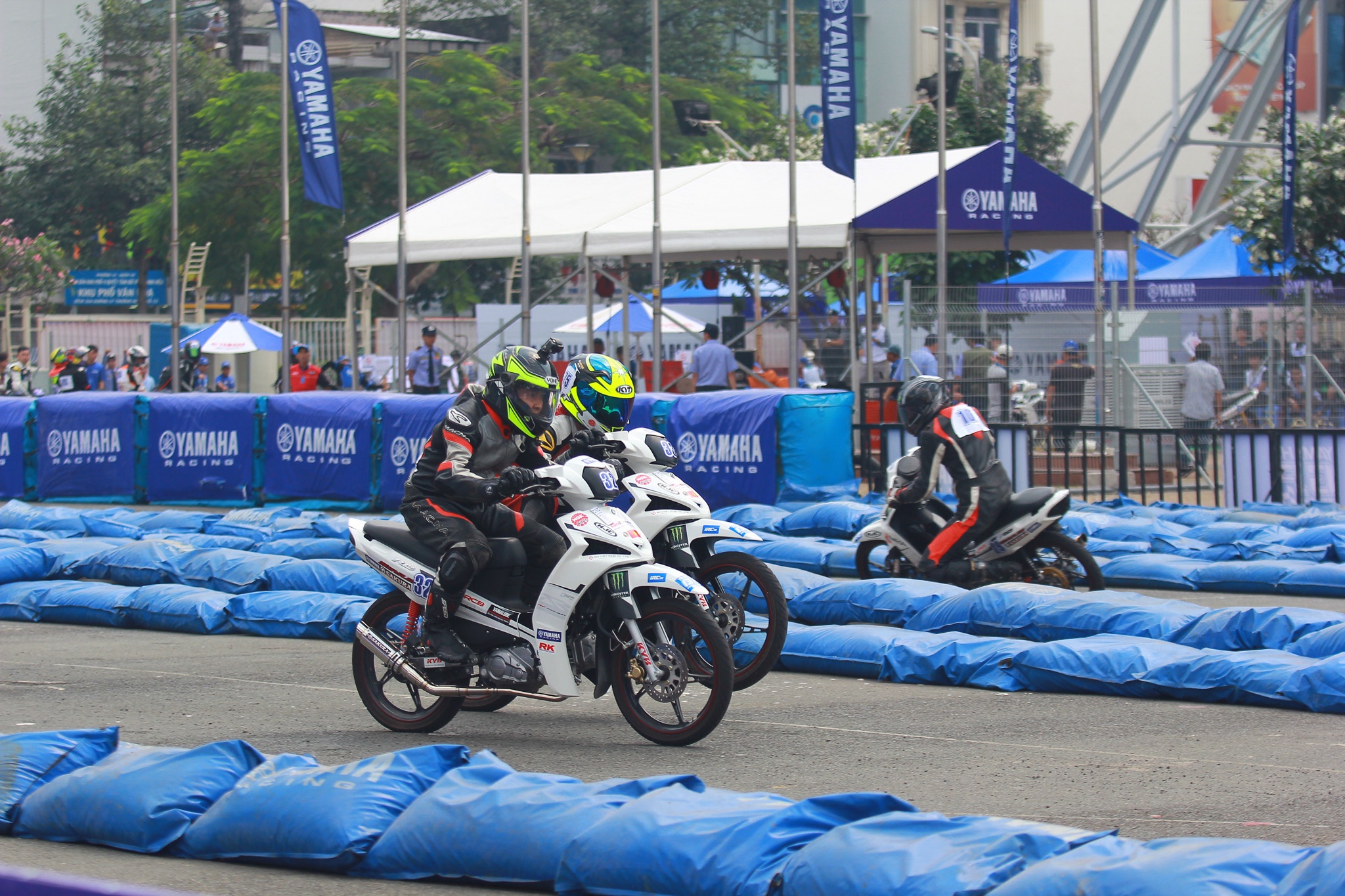 Giai dua xe duong nhua lan dau to chuc tai TP HCM anh 6