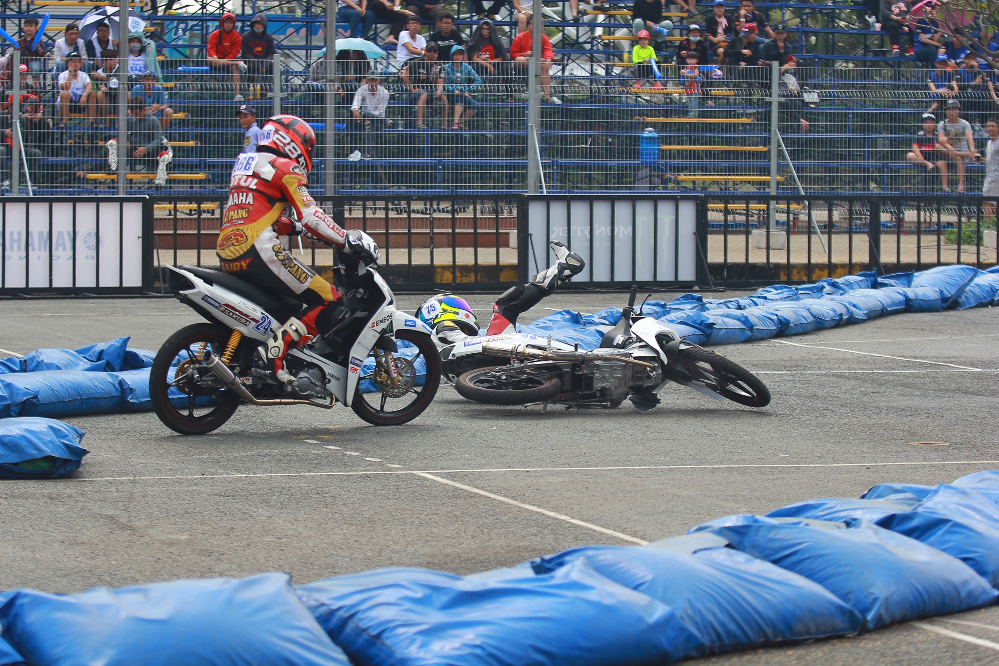 Giai dua xe duong nhua lan dau to chuc tai TP HCM anh 7