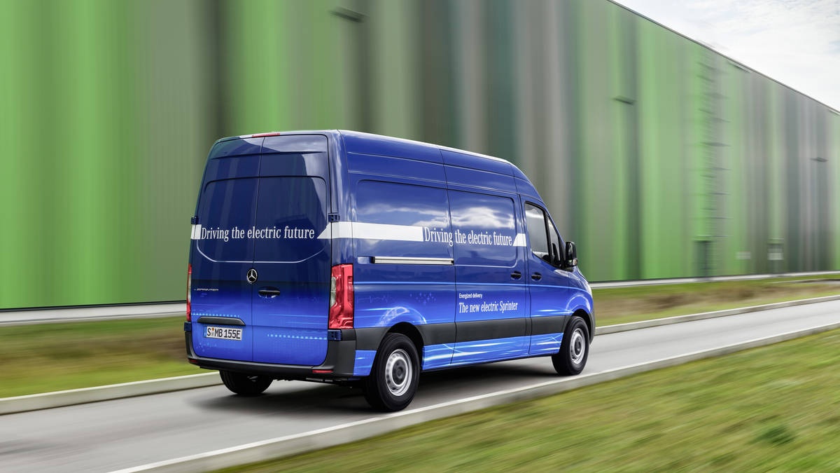 Mercedes ra mat phien ban Sprinter chay dien anh 2