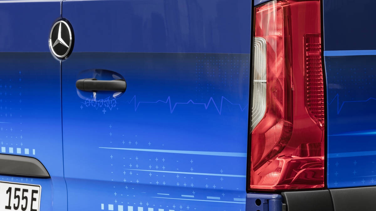 Mercedes ra mat phien ban Sprinter chay dien anh 5