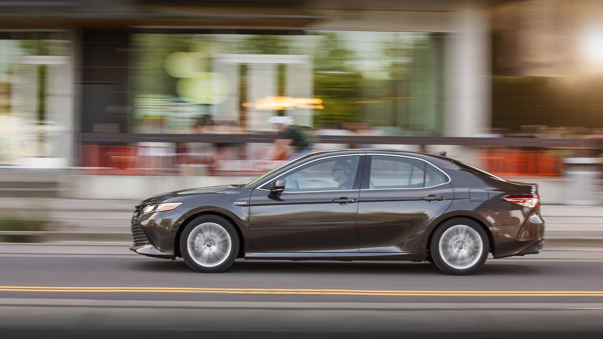 Can canh Toyota Camry XLE Hybrid 2018 hinh anh