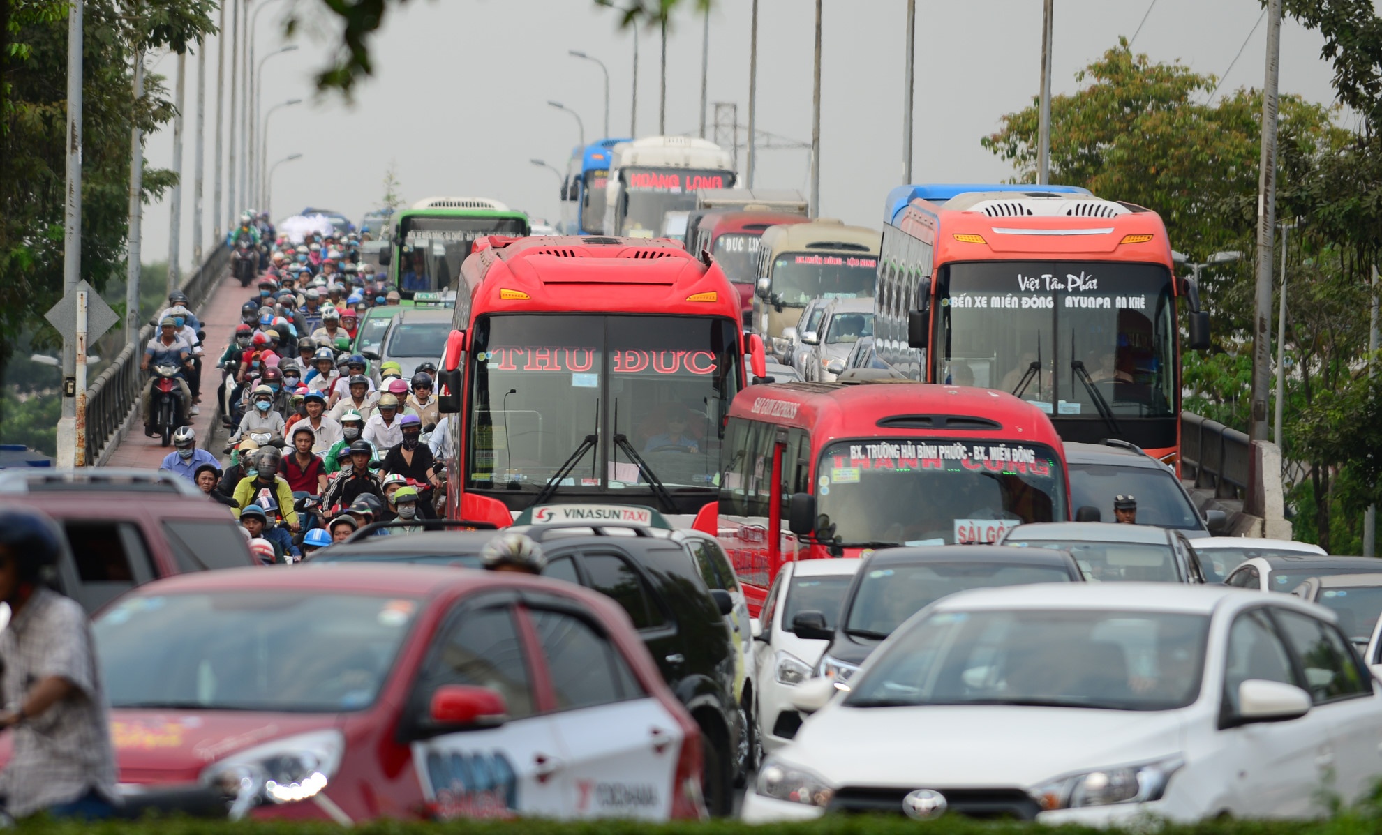 Mẹo đi xe máy an toàn về quê ăn Tết ảnh 3 Meo di xe may an toan ve que an Tet anh 3