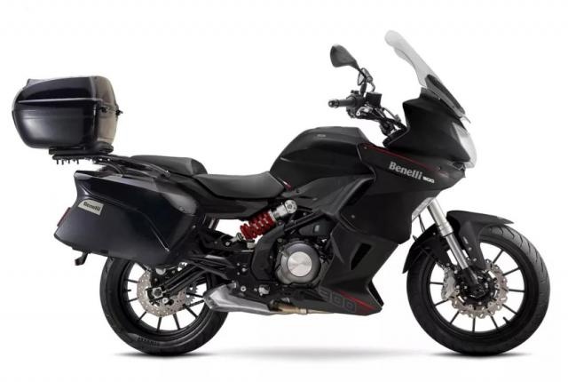 Benelli 302 tourer ra mat anh 5