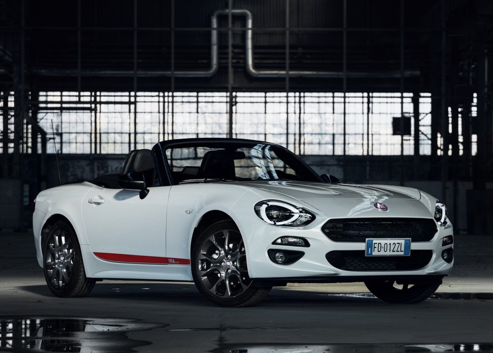Anh Fiat 124 Spider S-Design anh 3