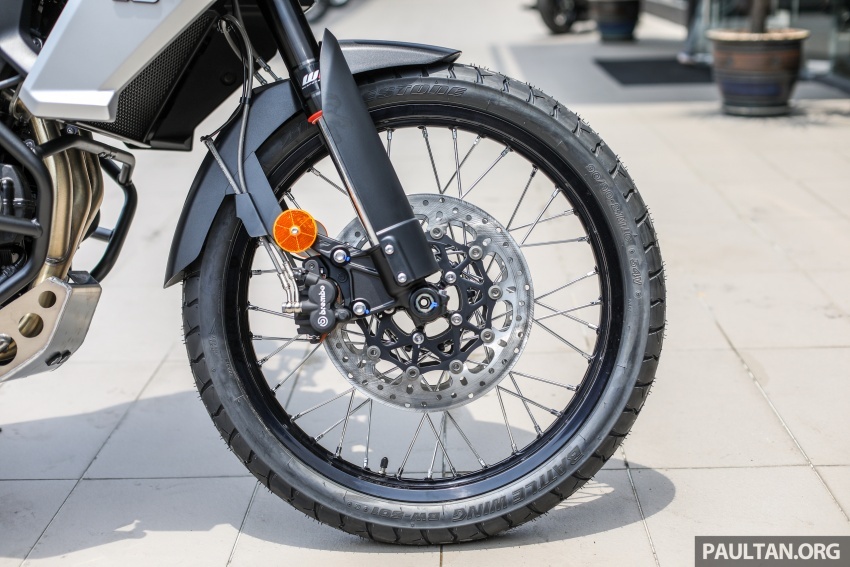 Triumph Tiger 800 XCx va XRx ra mat tai Malaysia anh 8