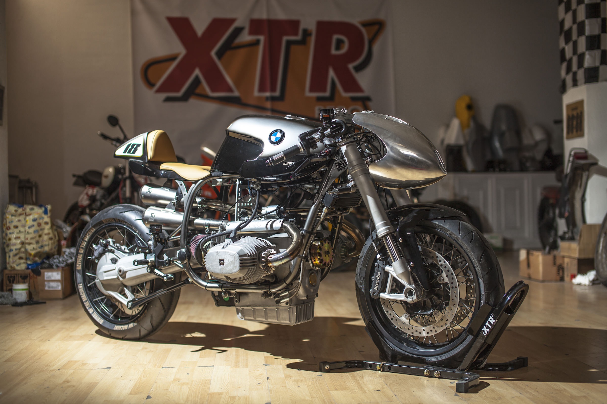 BMW R100 RS do kieu vien dan bac anh 2