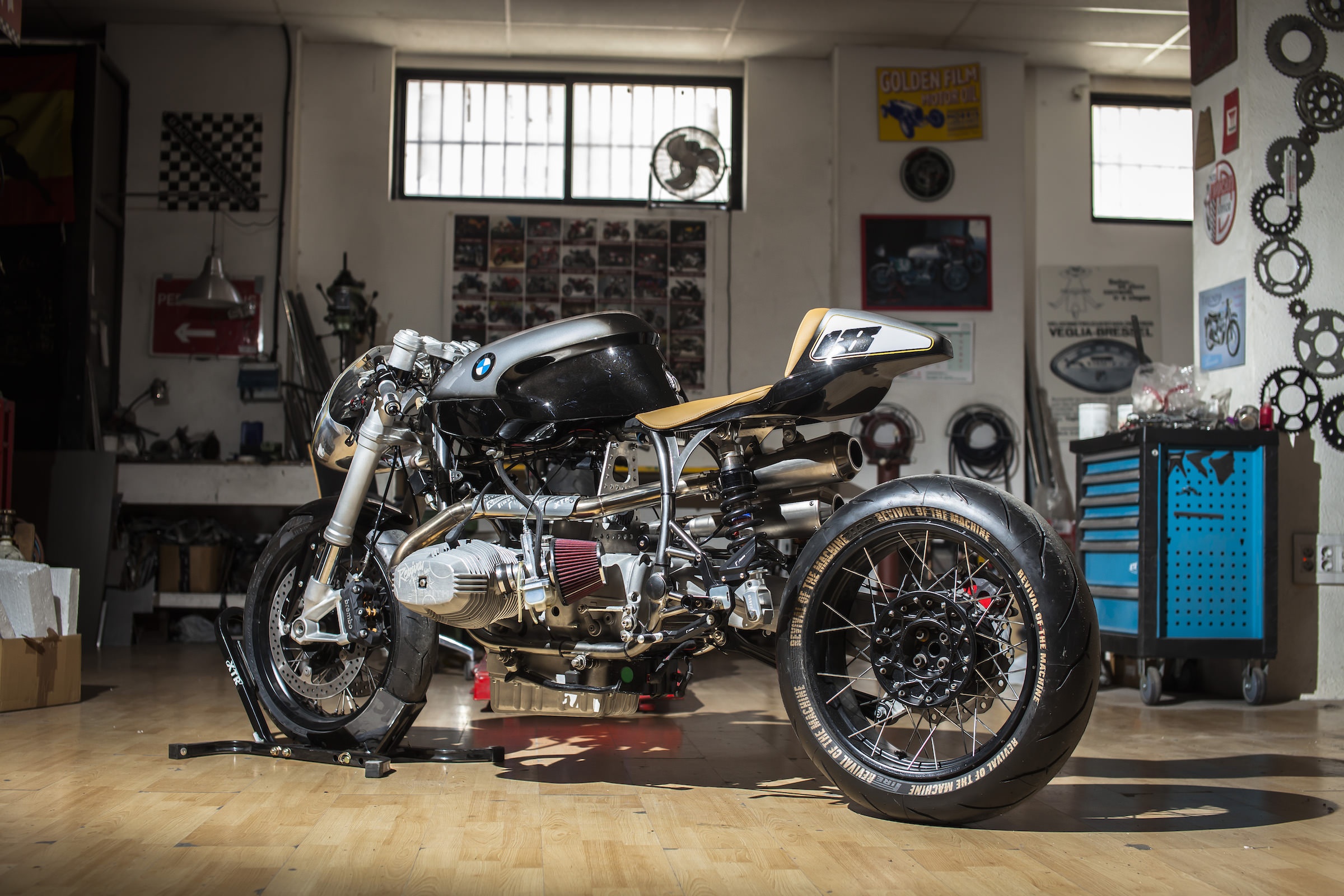 BMW R100 RS do kieu vien dan bac anh 9