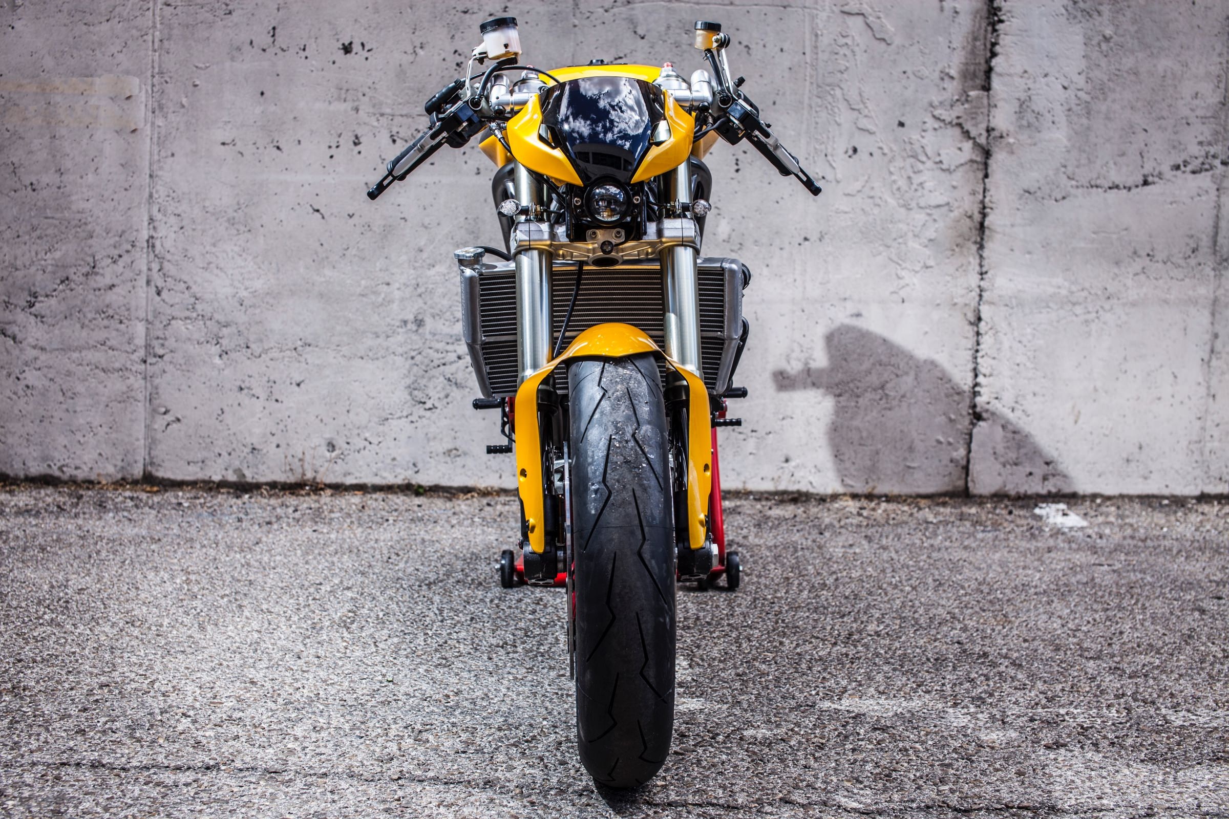 Ducati 848 lot xac thanh Street Fighter anh 3