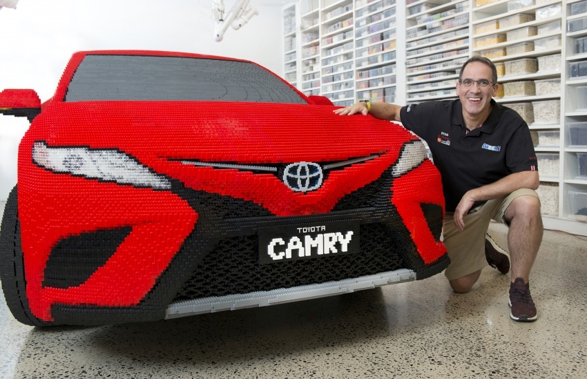 Chiec Toyota Camry lam tu Lego anh 4