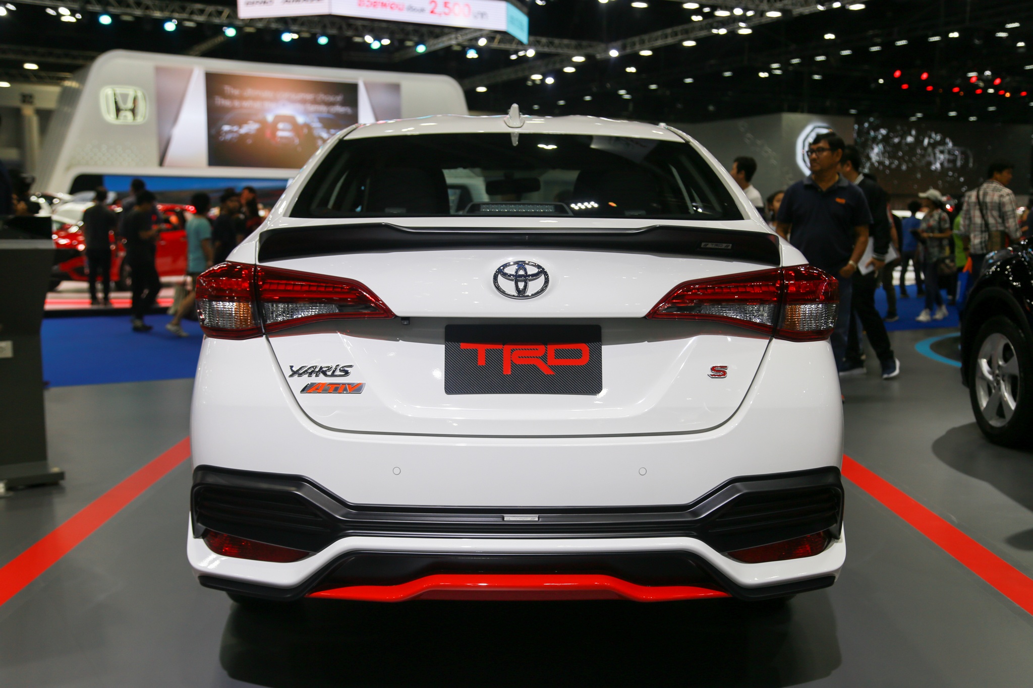 Toyota Vios TRD 2019 ra mắt tại Thái Lan ảnh 5 Toyota Vios TRD 2019 ra mat tai Thai Lan anh 5