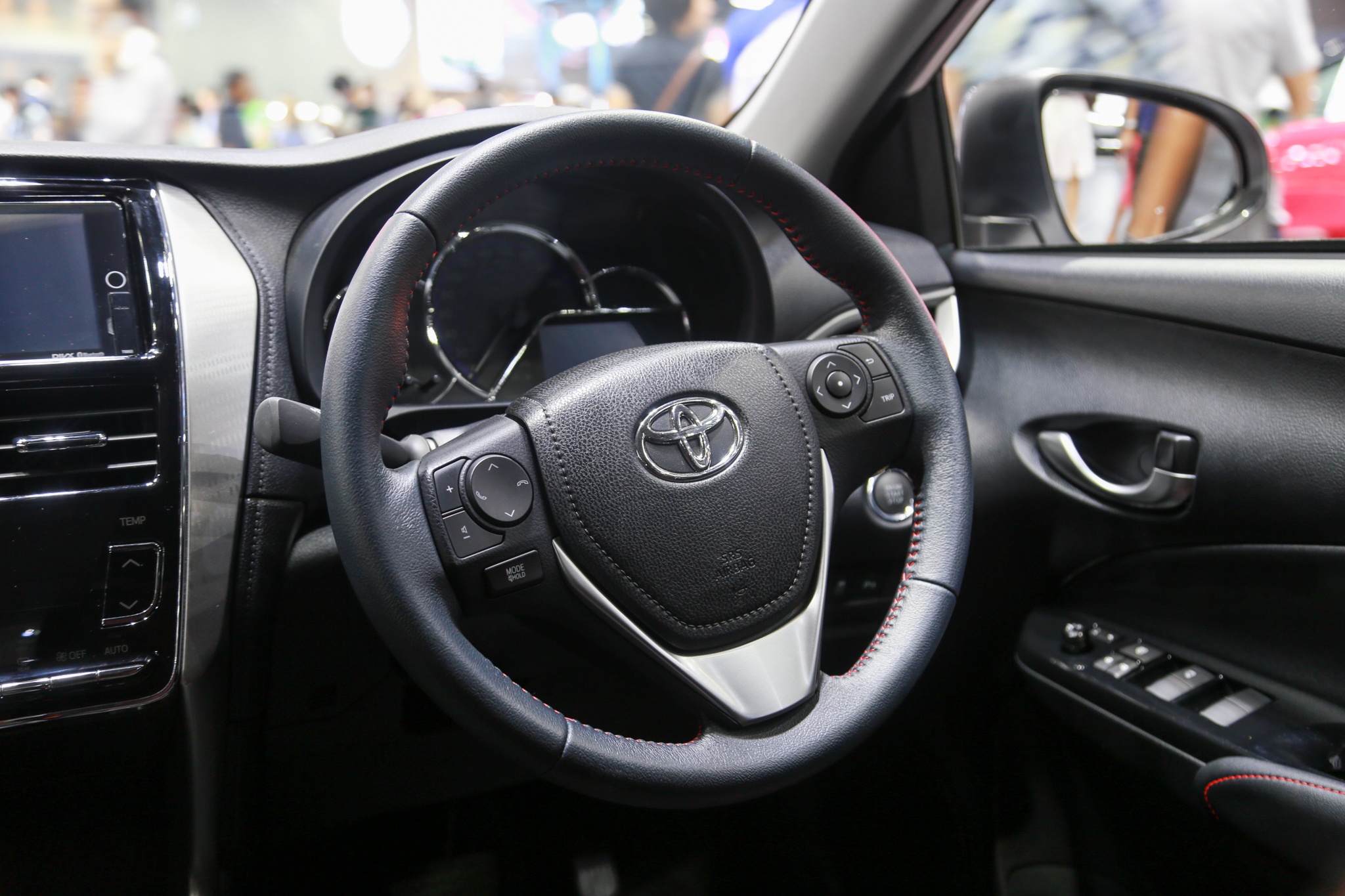 Toyota Vios TRD 2019 ra mắt tại Thái Lan ảnh 8 Toyota Vios TRD 2019 ra mat tai Thai Lan anh 8