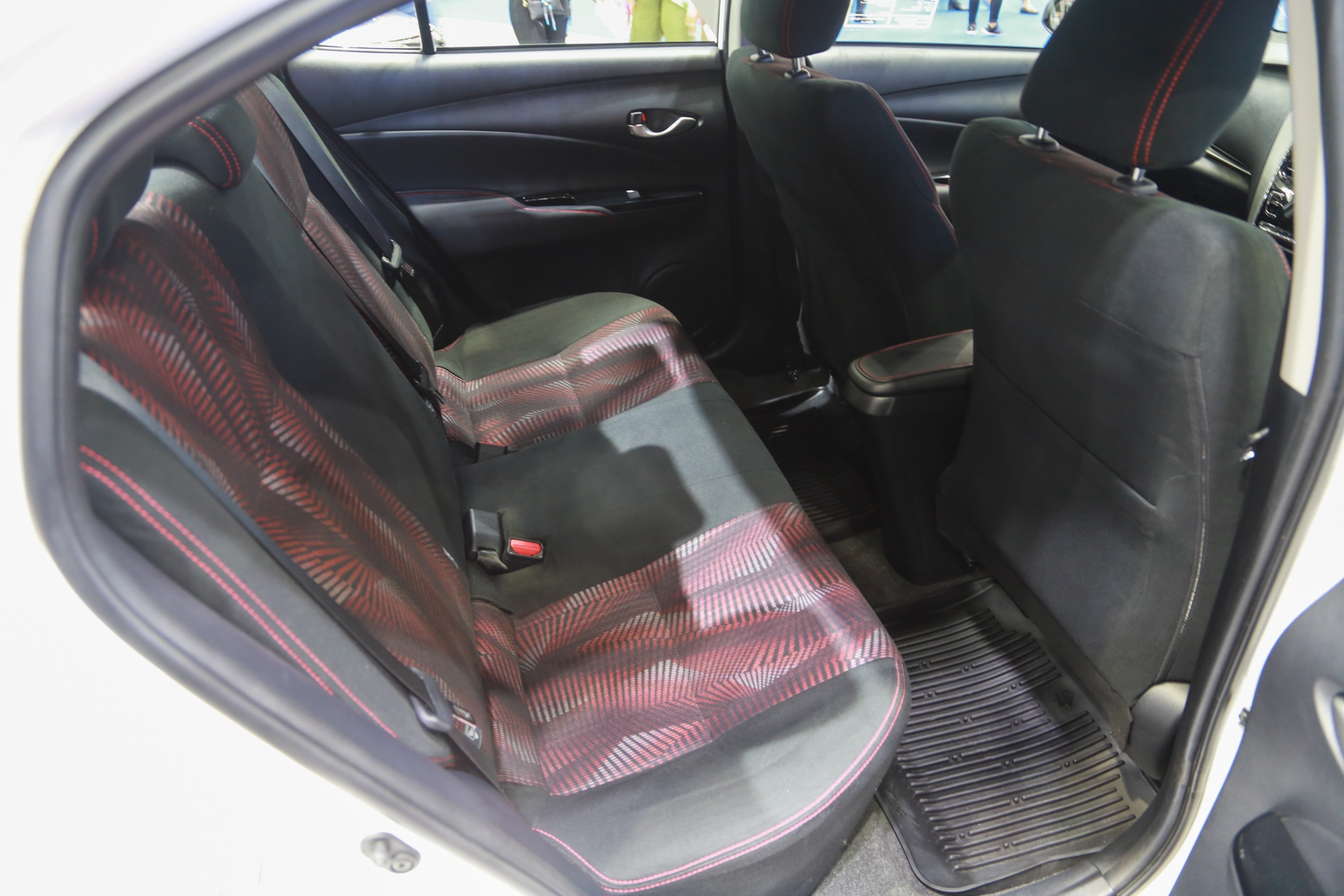 Toyota Vios TRD 2019 ra mắt tại Thái Lan ảnh 9 Toyota Vios TRD 2019 ra mat tai Thai Lan anh 9