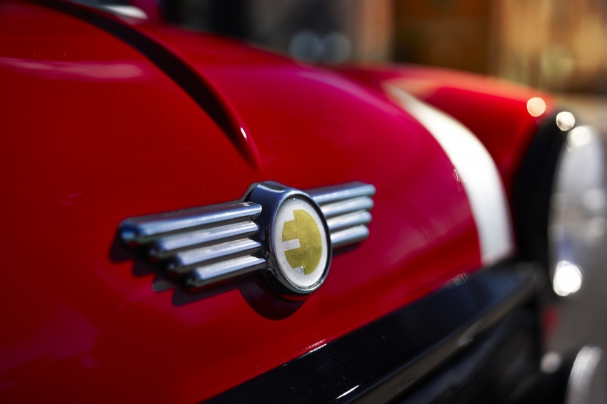 Classic Mini Electric ra mat tai New York anh 6