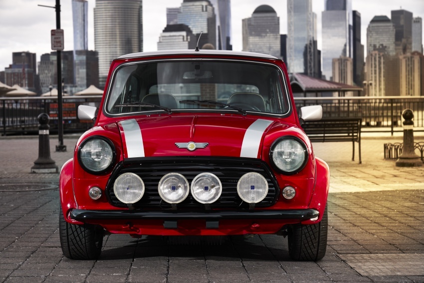 Classic Mini Electric ra mat tai New York anh 3
