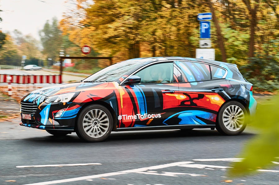 Ford Focus moi sap ra mat anh 1