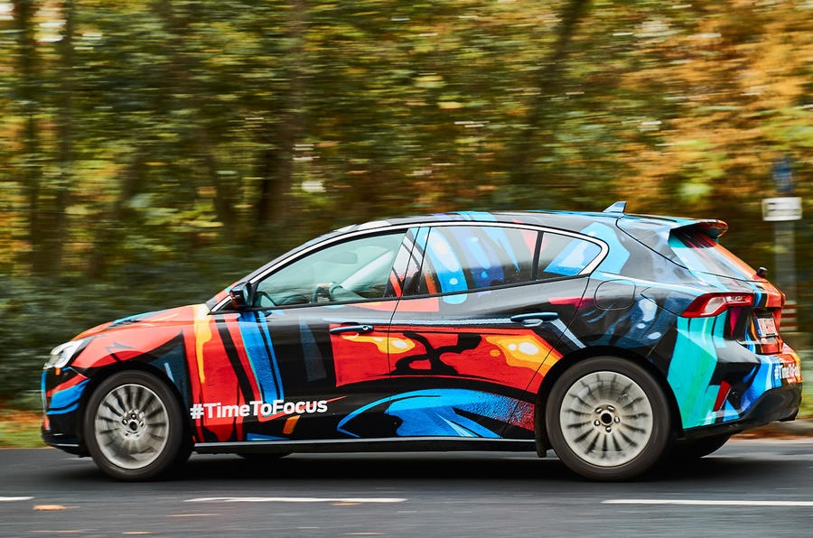 Ford Focus moi sap ra mat anh 10