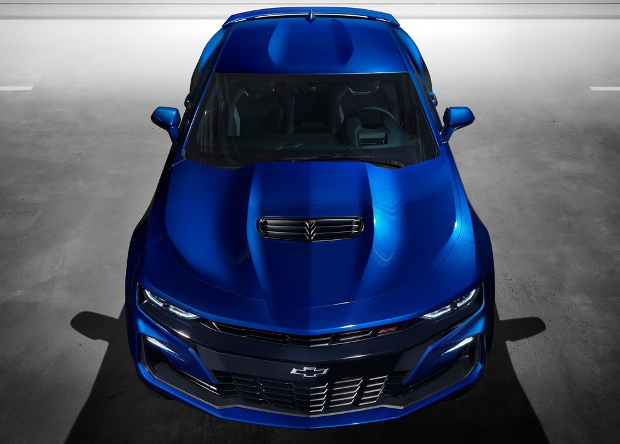 Chevrolet Camaro 2019 ra mat anh 2