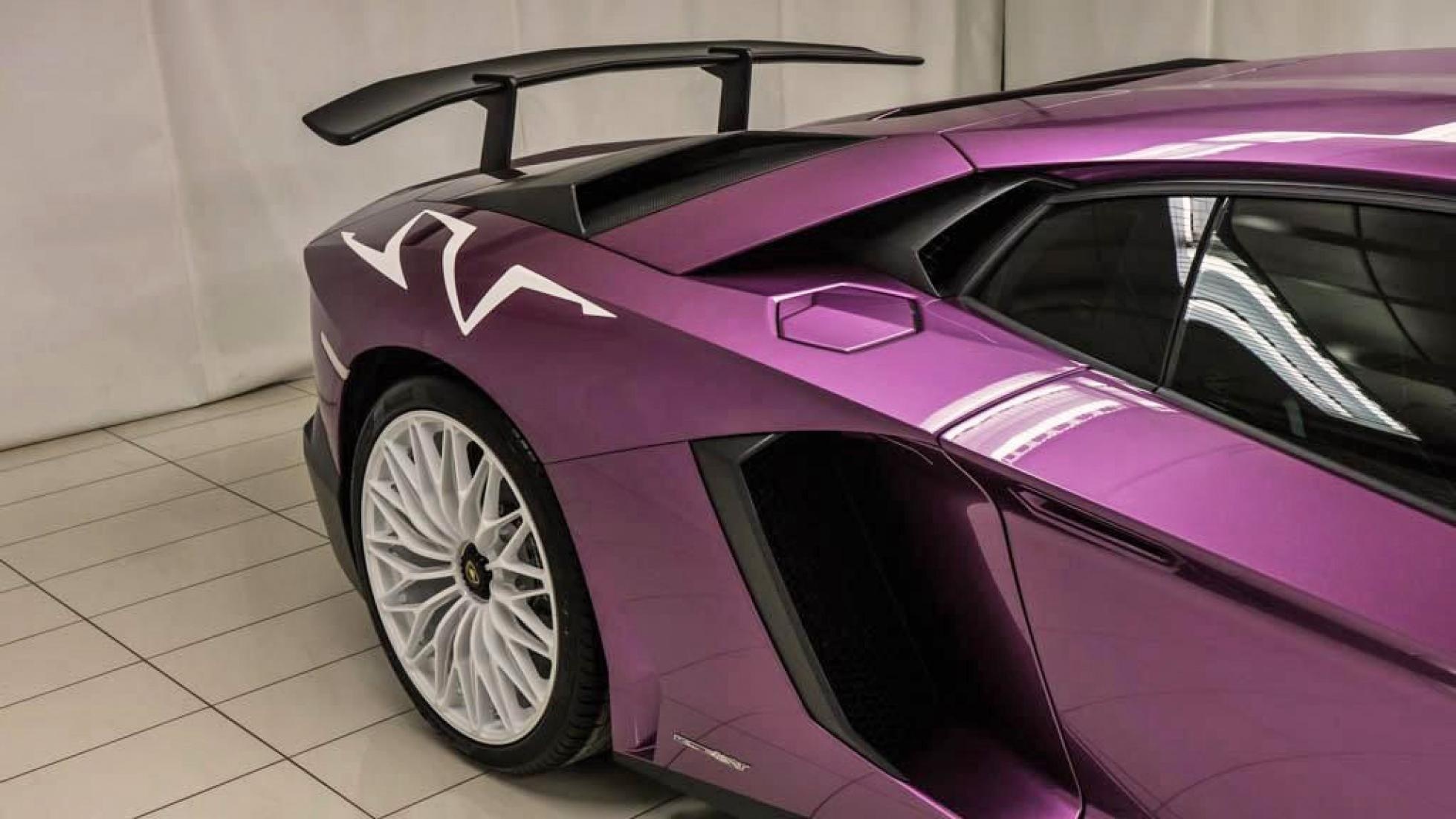 Lamborghini Aventador phien ban mau tim doc nhat anh 6