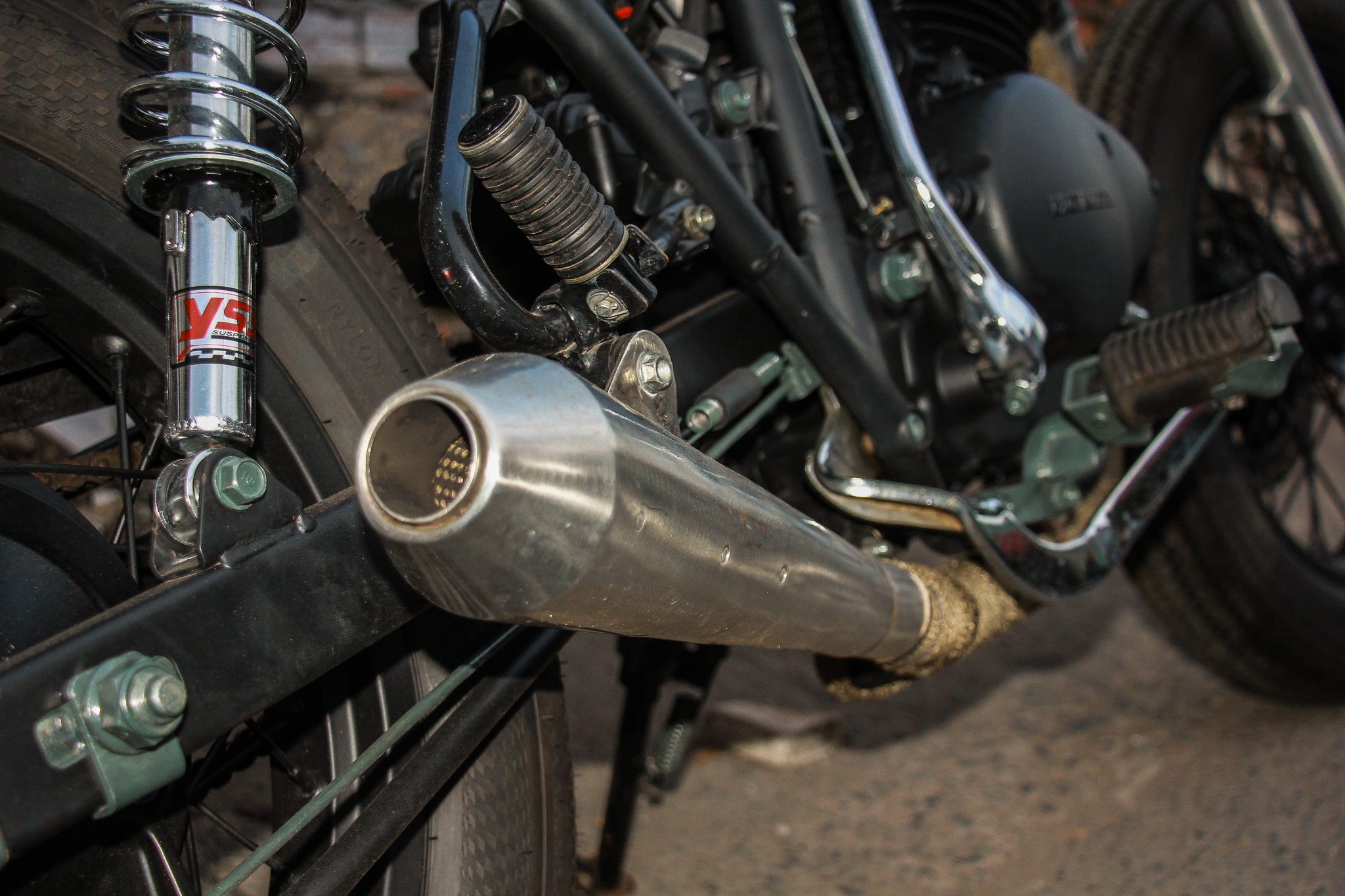 Honda CB400SS độ Brat Style ảnh 9 Honda CB400SS do Brat Style anh 9