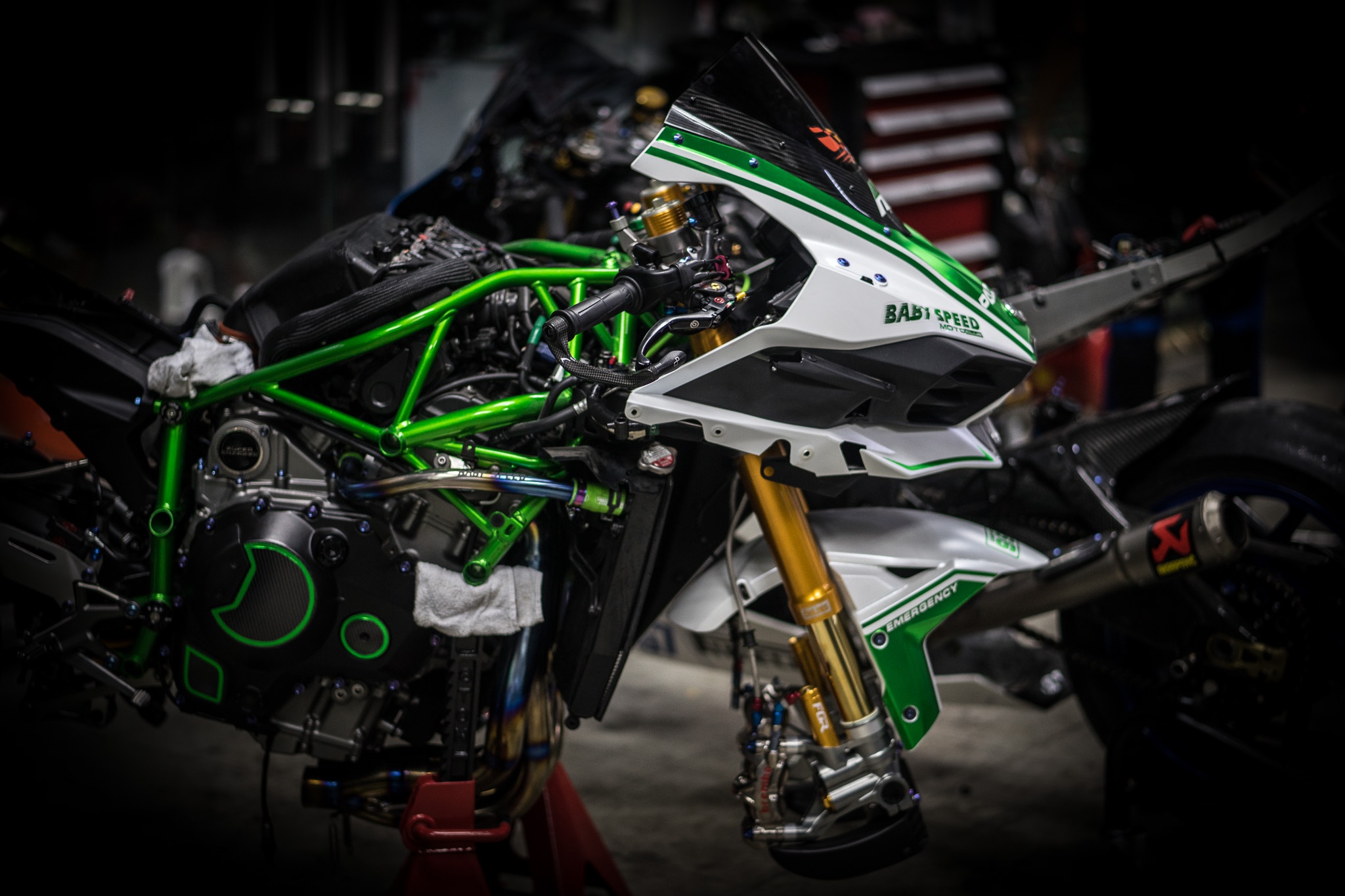 Sieu moto Kawasaki H2 do tem canh sat Dubai anh 6