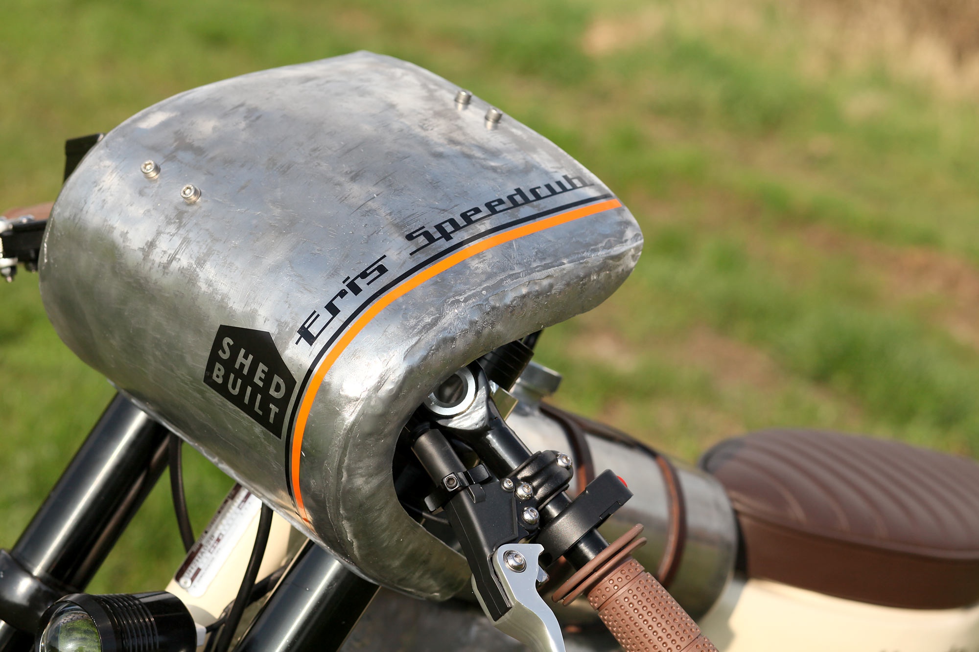 Huyen thoai Honda Super Cub do phong cach nu than anh 4