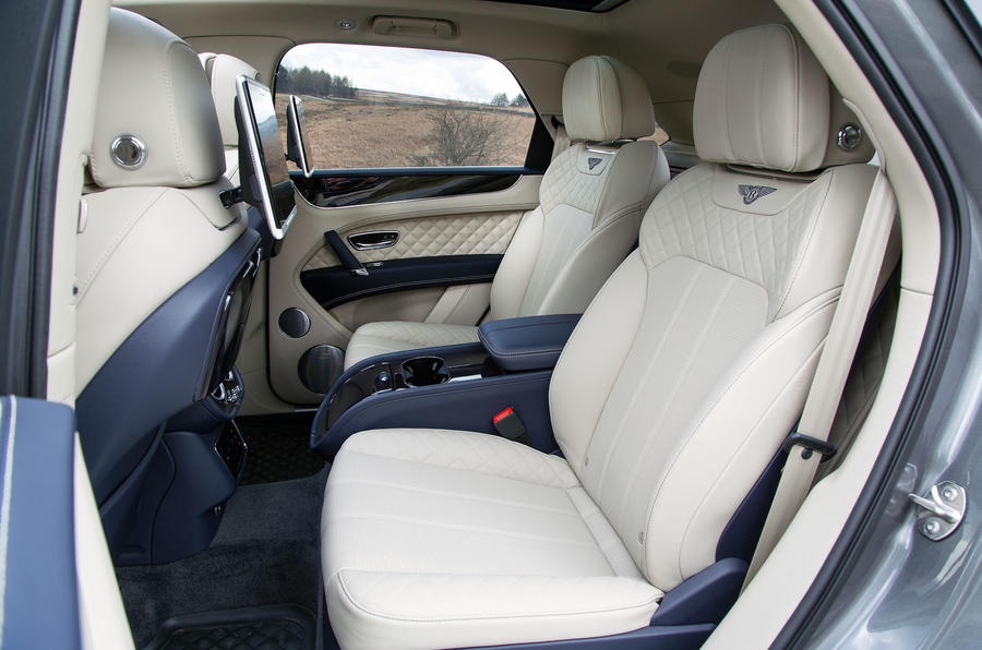 Rolls-Royce Cullinan: đối thủ đáng gờm của Bentley Bentayga ảnh 5 Rolls-Royce Cullinan: doi thu dang gom cua Bentley Bentayga anh 5