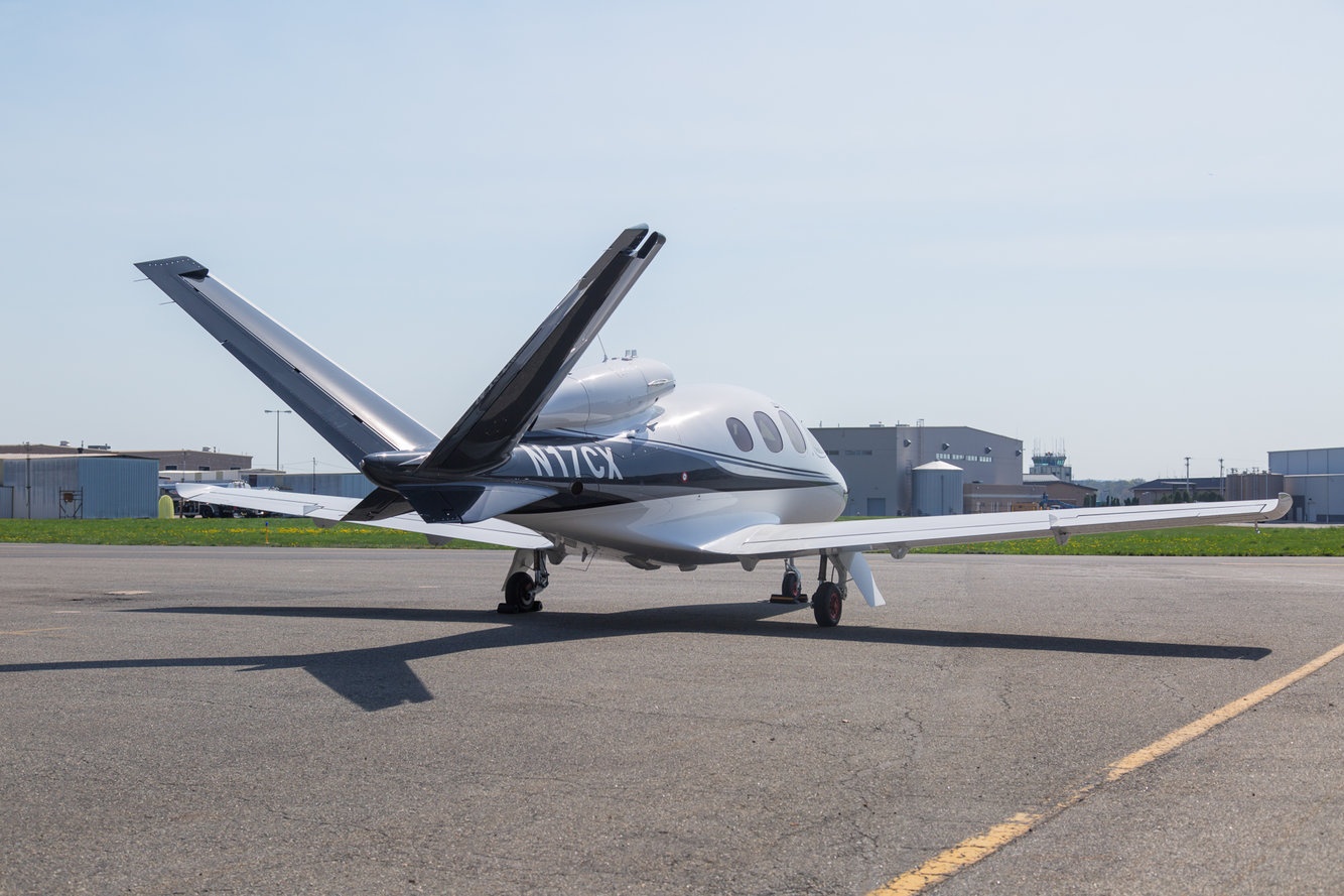 Chi tiet may bay ca nhan re nhat the gioi anh 5