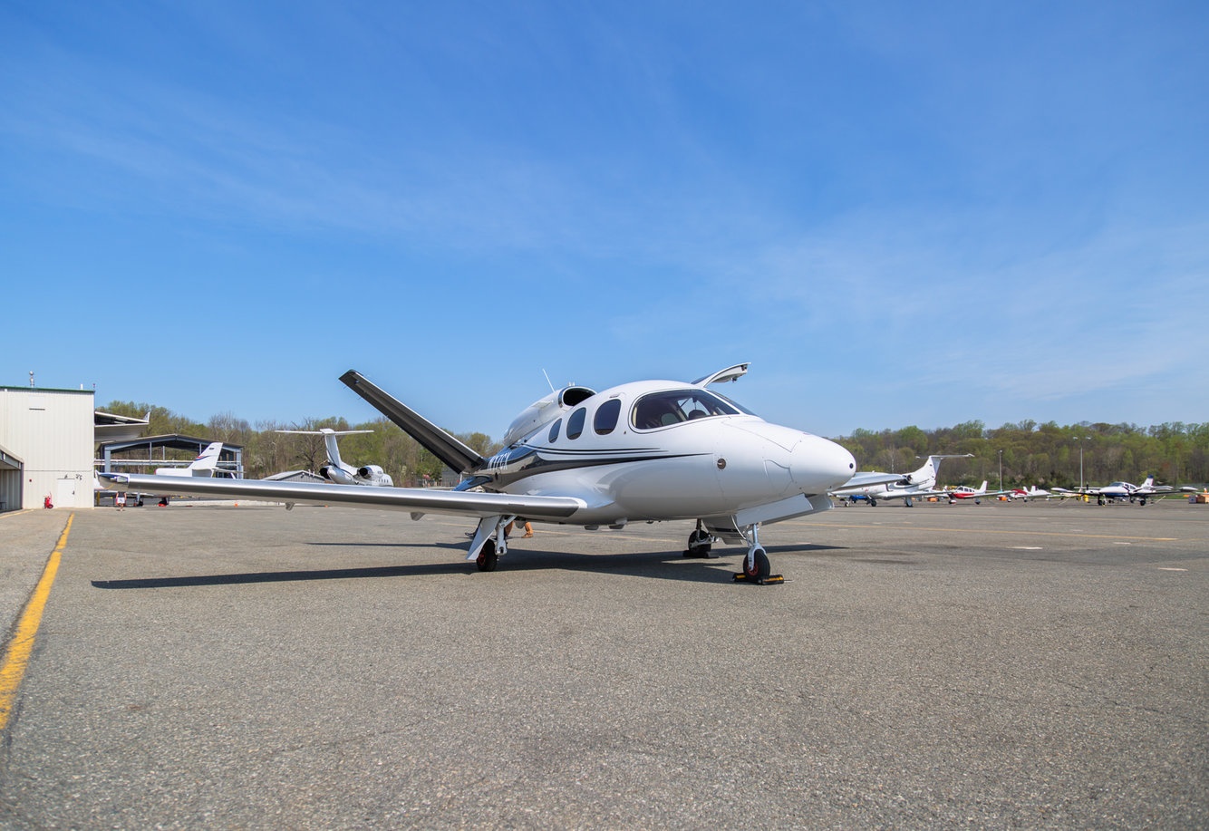 Chi tiet may bay ca nhan re nhat the gioi anh 10