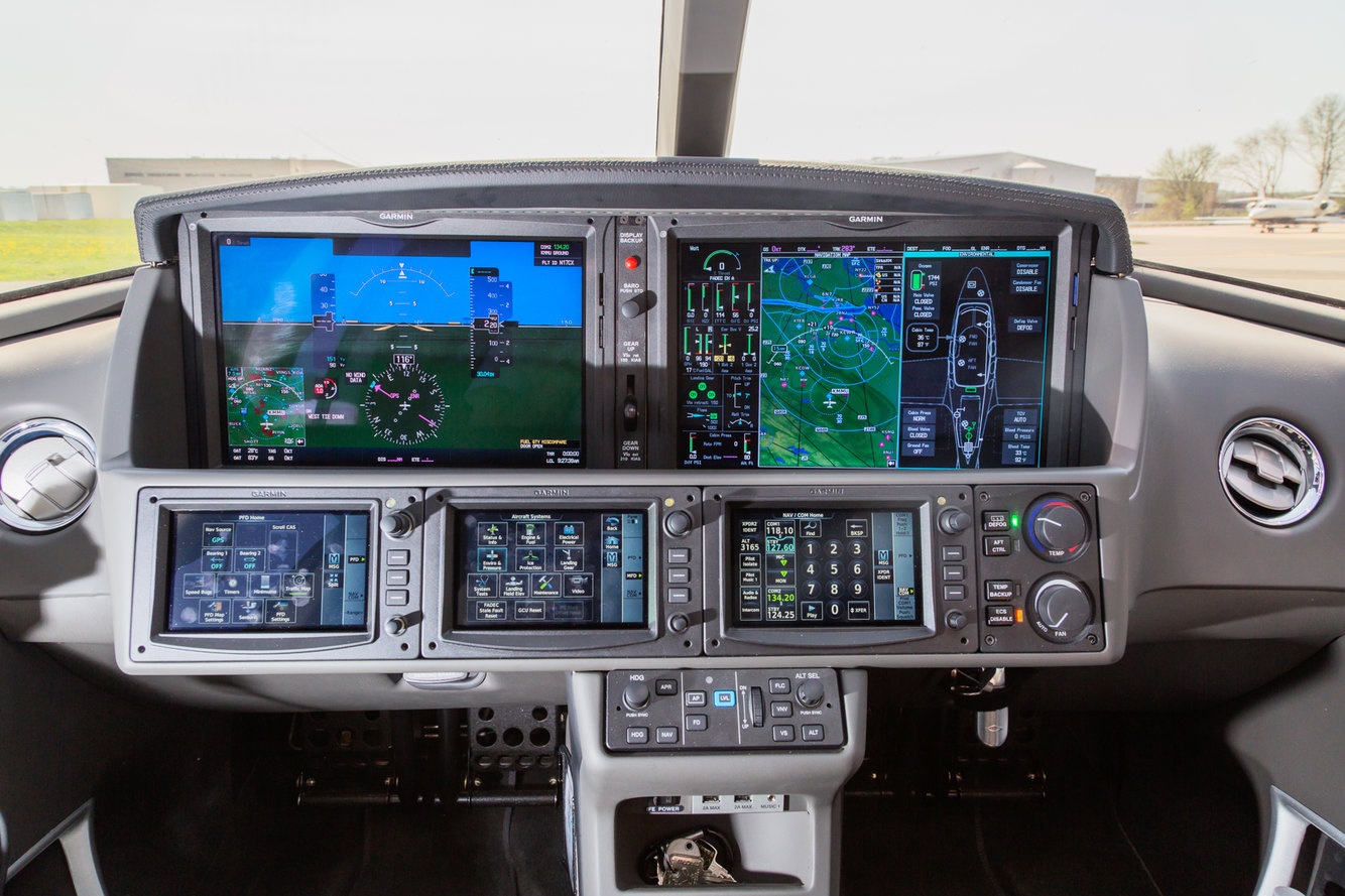 Chi tiet may bay ca nhan re nhat the gioi anh 8