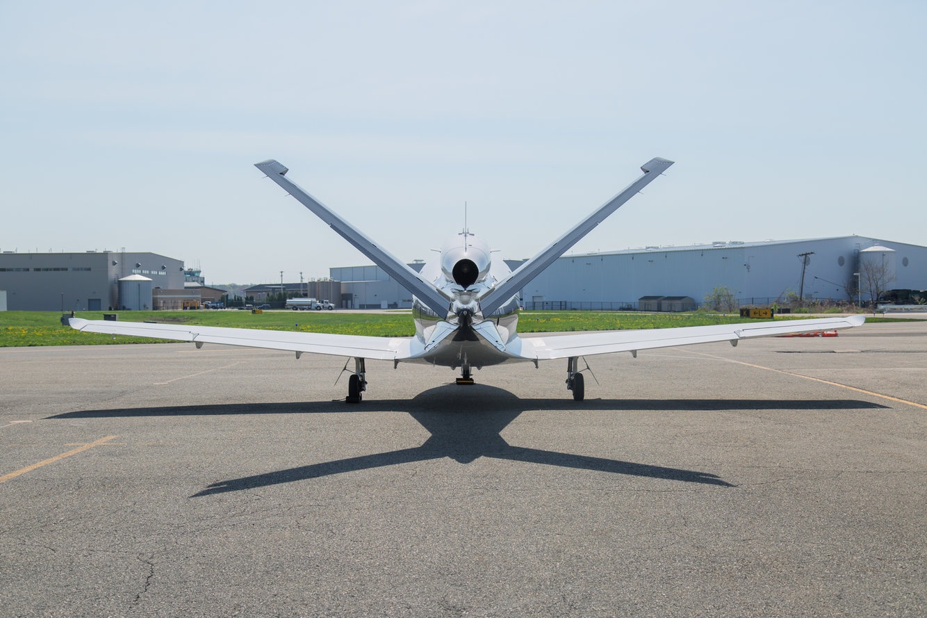 Chi tiet may bay ca nhan re nhat the gioi anh 11