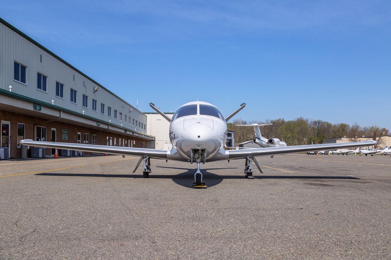 Chi tiet may bay ca nhan re nhat the gioi anh 1