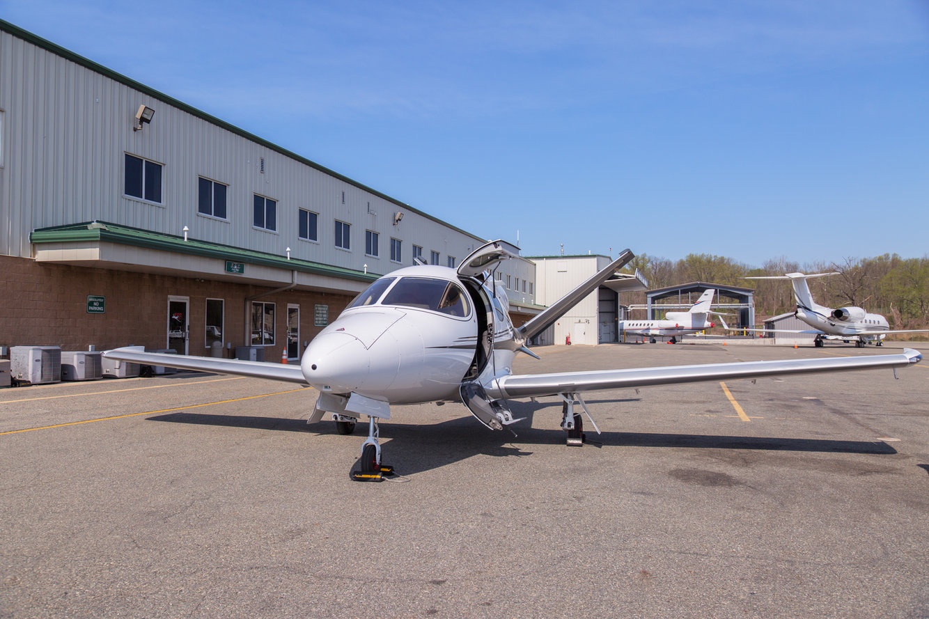 Chi tiet may bay ca nhan re nhat the gioi anh 2