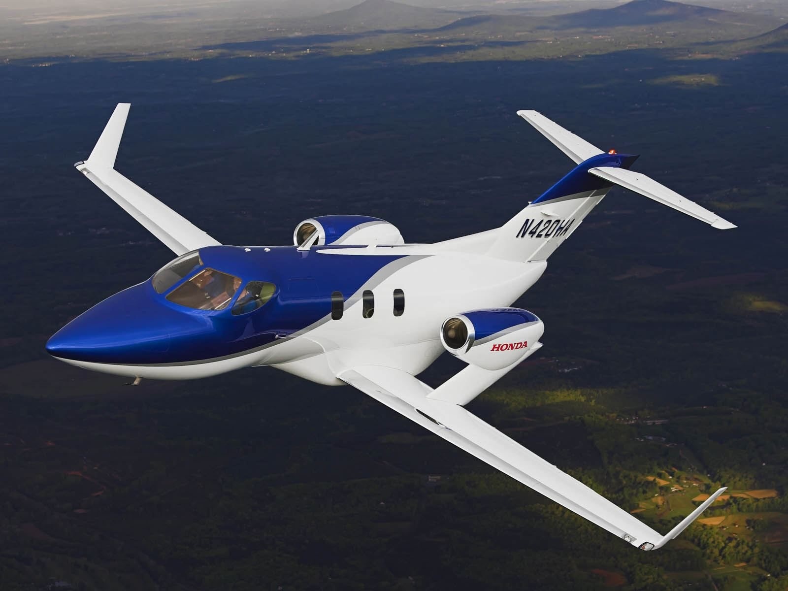 Can canh may bay HondaJet Elite anh 6