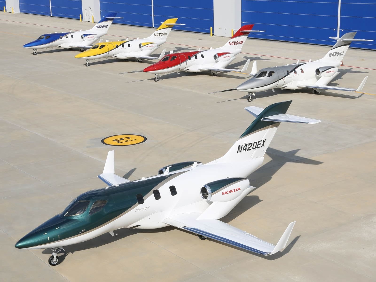 Can canh may bay HondaJet Elite anh 9