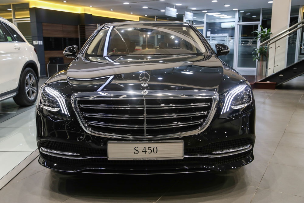 Can canh Mercedes-Benz S450 anh 3