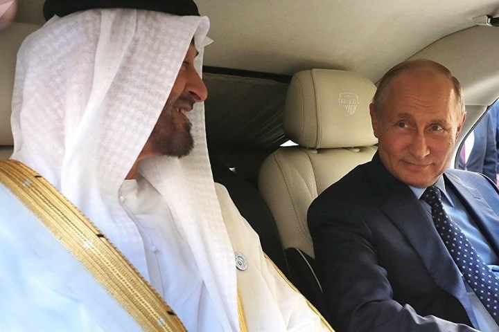 Ong Putin khoe xe limousine voi Thai tu Abu Dhabi hinh anh