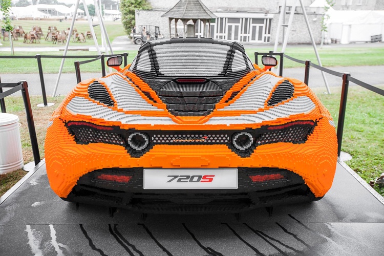 Sieu xe McLaren 720S lam bang lego anh 3
