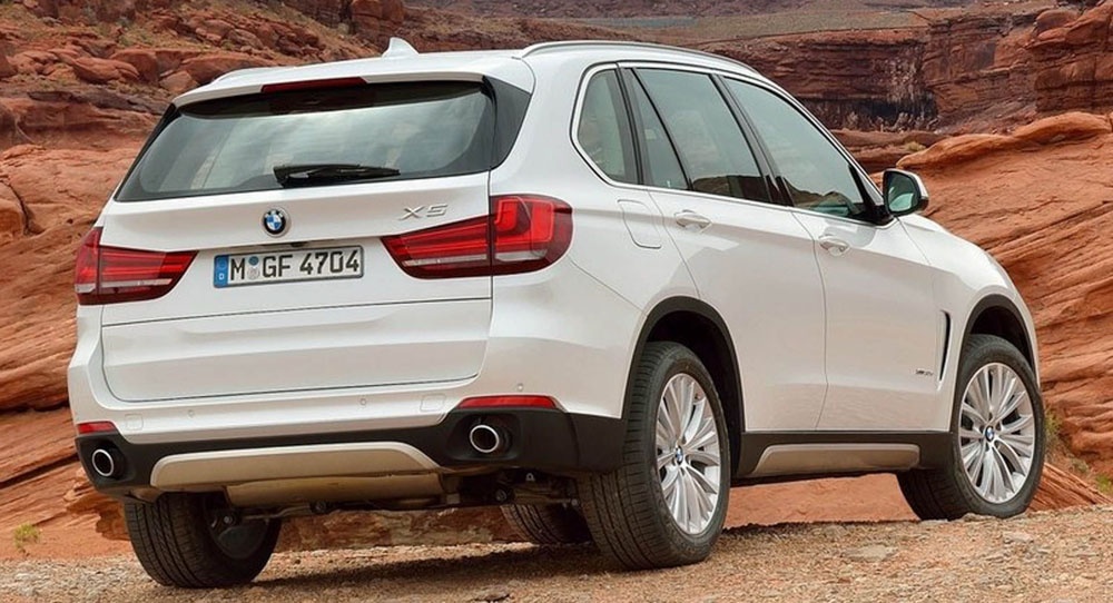 So sanh BMW X5 2019 va BMW X5 cu anh 11