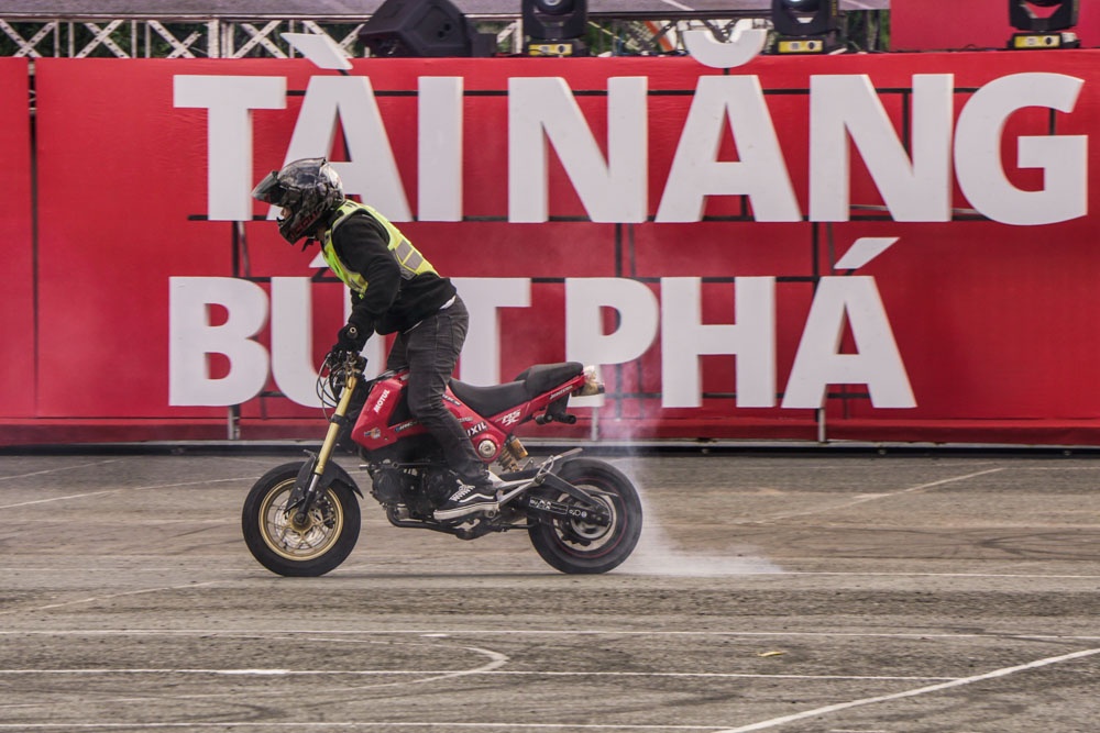 Nhung man bieu dien mao hiem tai ngay hoi stunt anh 3