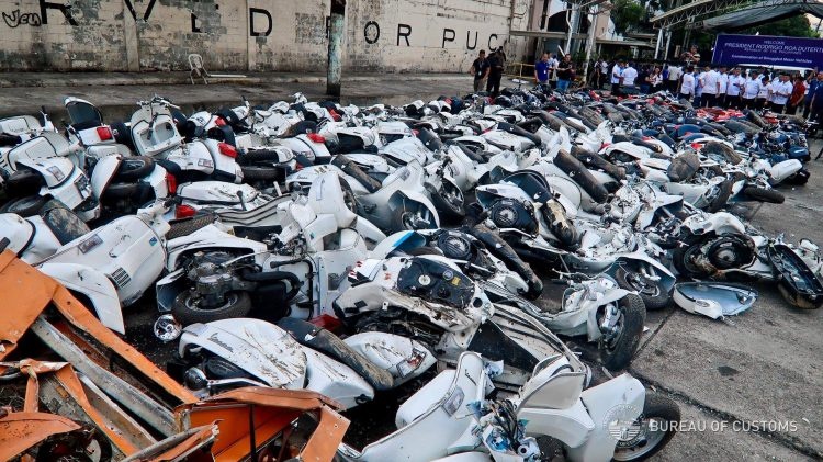 Dan moto xe may hon tram chiec bi nghien nat anh 6