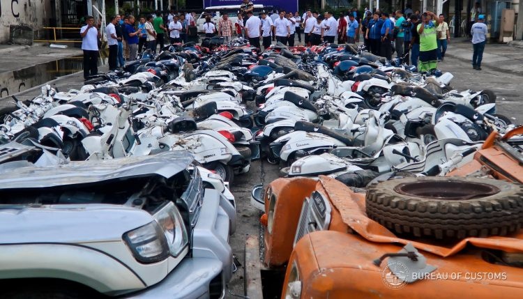 Dan moto xe may hon tram chiec bi nghien nat anh 7