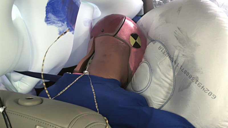 So sanh do an toan giua Ford Explorer va Kia Sorento anh 10