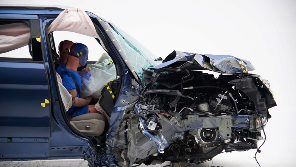 So sanh do an toan giua Ford Explorer va Kia Sorento anh 7