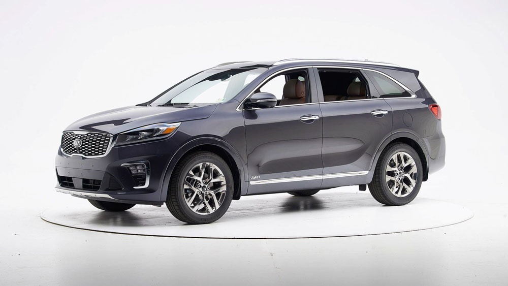 So sanh do an toan giua Ford Explorer va Kia Sorento anh 4