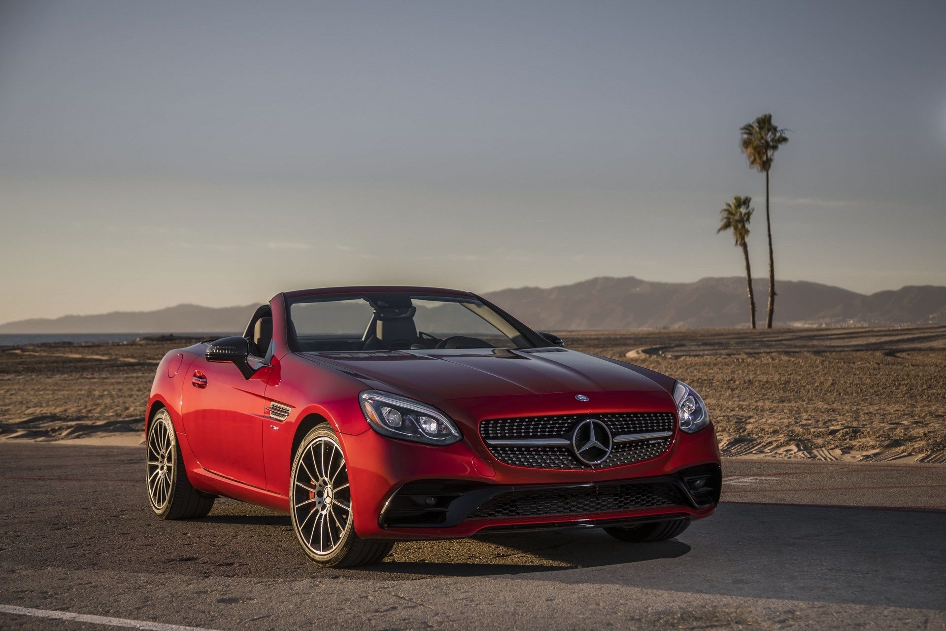 Mercedes-AMG SLC 43 2019 nang cap suc manh hinh anh
