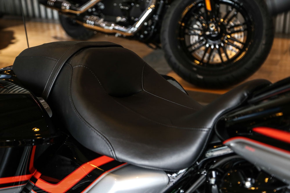 Can canh Harley-Davidson Street Glide Special Edition doc nhat VN anh 8