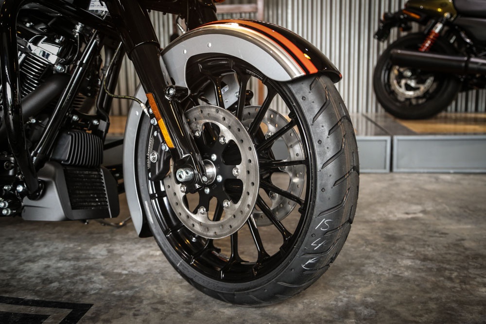 Can canh Harley-Davidson Street Glide Special Edition doc nhat VN anh 9