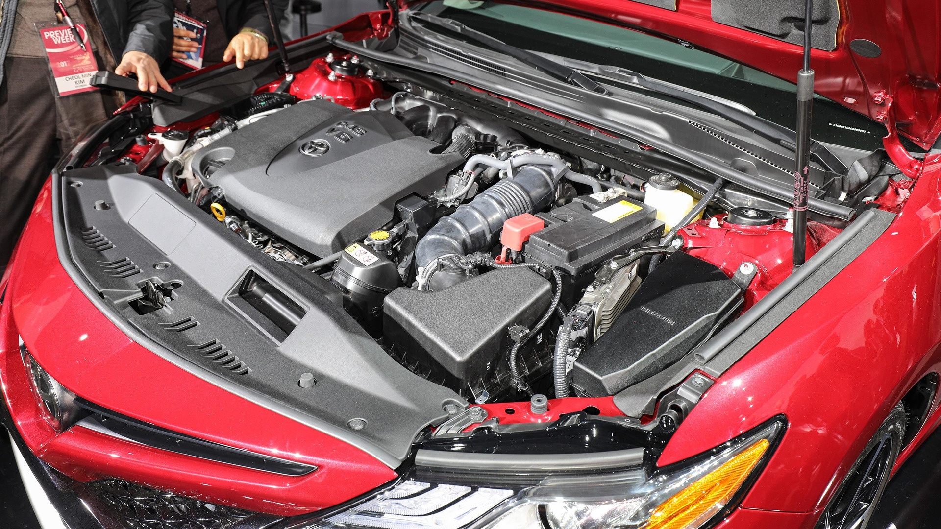 Toyota Camry tro lai chau Au anh 3