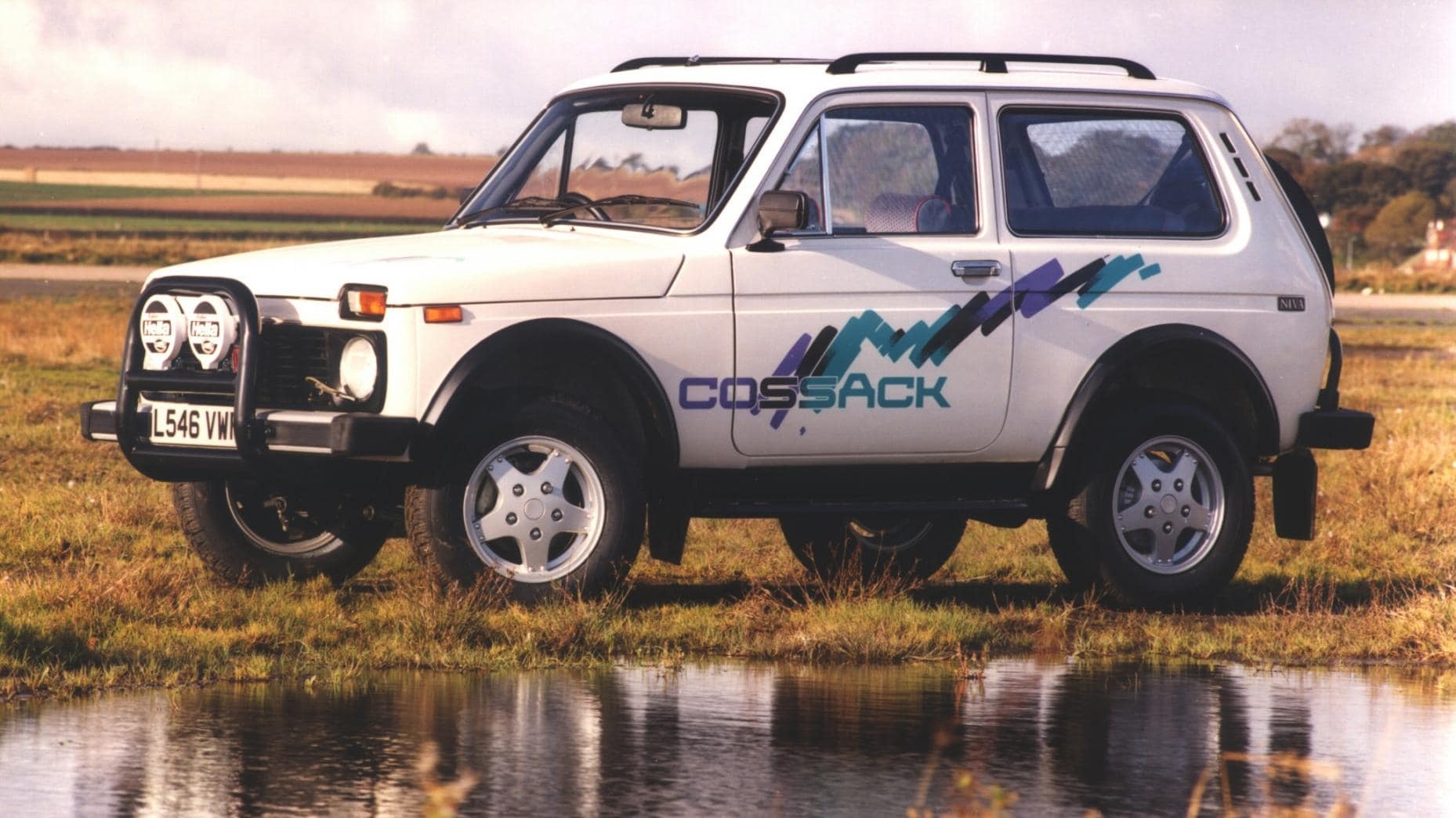 11 mau xe hoi off-road la nhat moi thoi dai anh 4