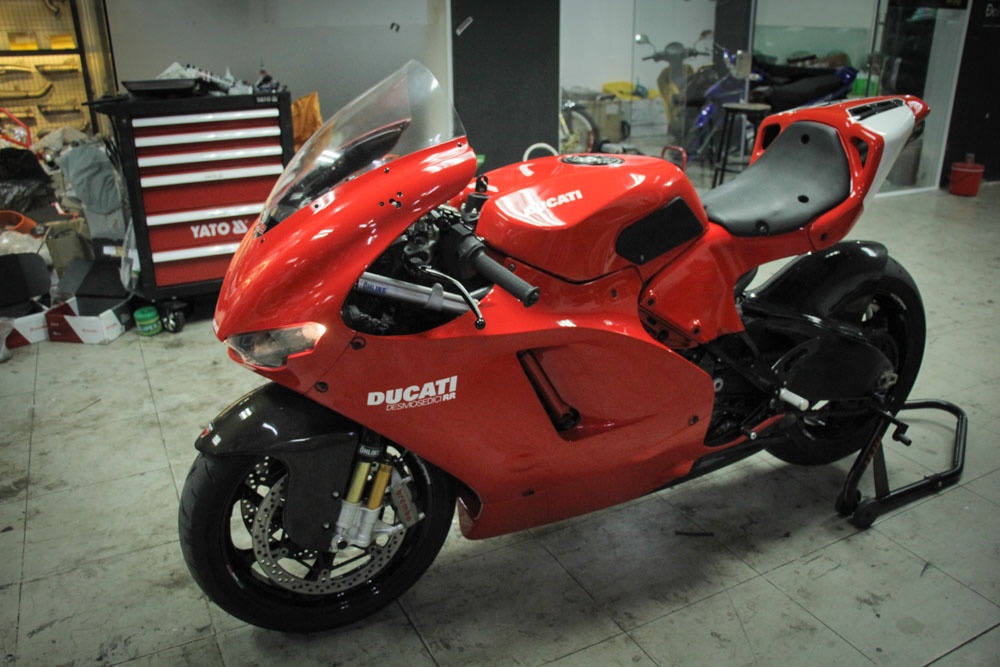 Can canh Ducati Desmosedici RR dau tien tai Viet Nam anh 2